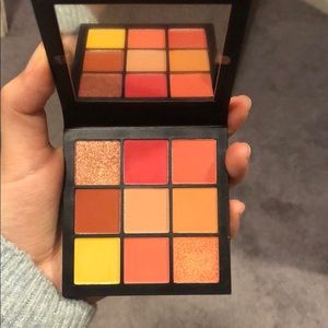 Hugs beauty coral obsessions